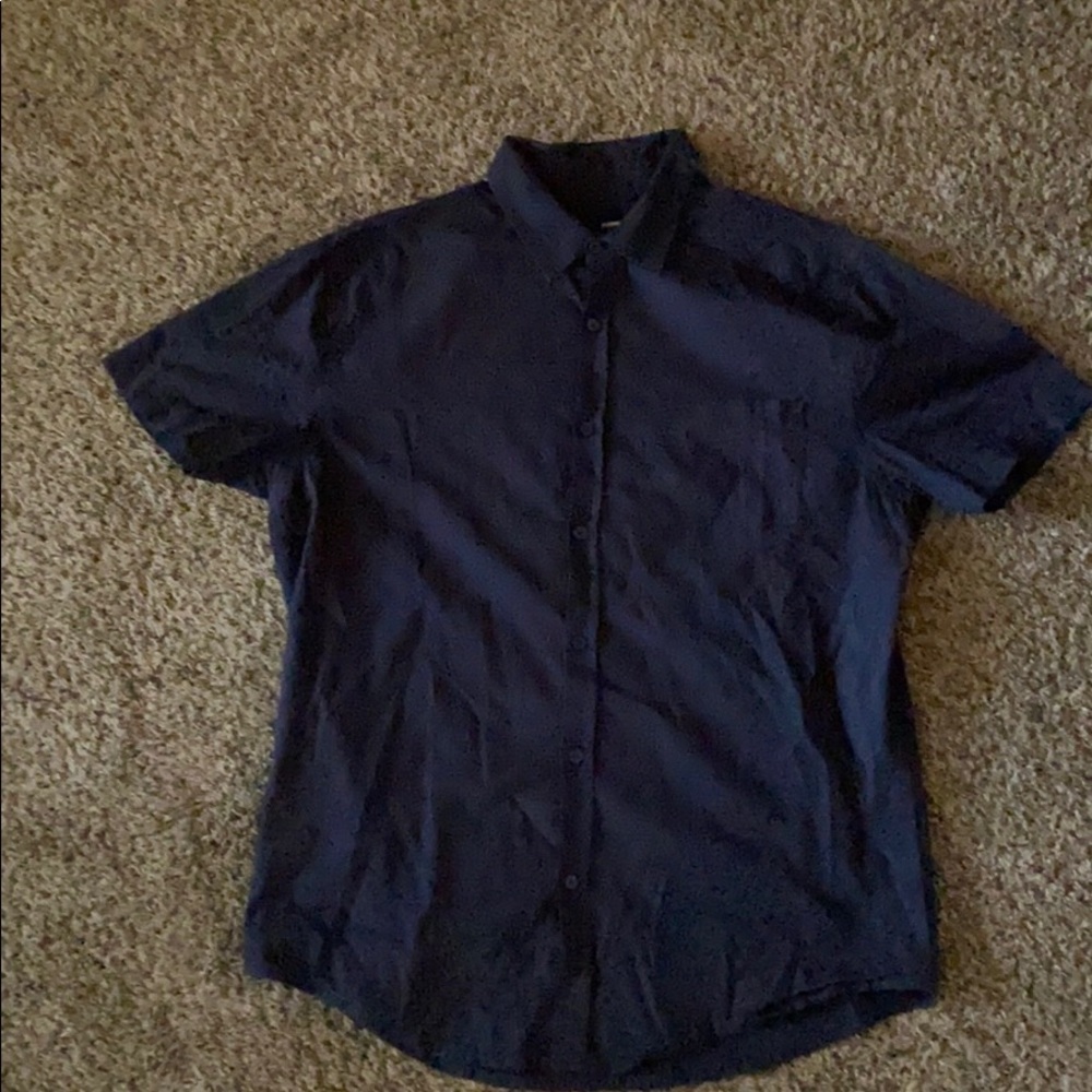 Men’s short sleeve button up